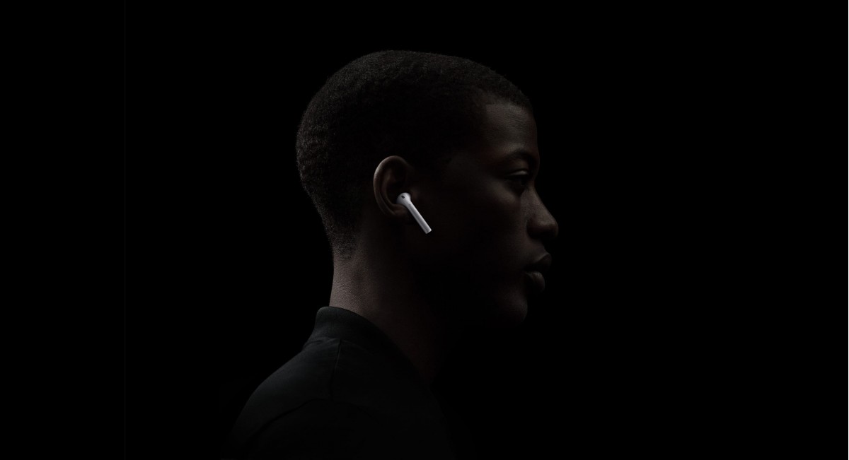 Чип в Бездротові навушники Apple AirPods 2 (2019) with Wireless Charging Case (MRXJ2)