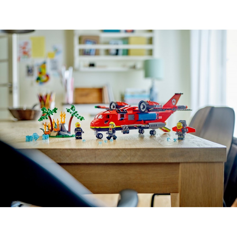 Конструктор LEGO City Пожежний рятувальний літак