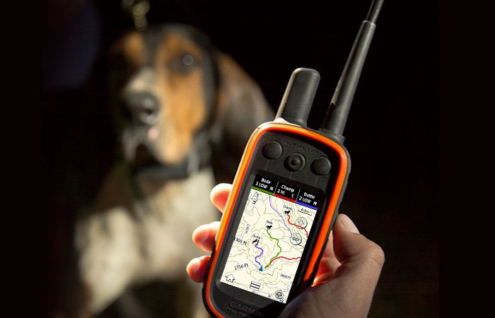 Встановіть на свій ПК програму BaseStation, щоб перетворити його на центр польового контролю для відстеження декількох собак та до 20 компаньйонів-полювальників, які теж володіють пристроями Alpha Встановіть на свій ПК програму BaseStation, щоб перетворити його на центр польового контролю для відстеження декількох собак та до 20 компаньйонів-полювальників, які теж володіють пристроями Alpha