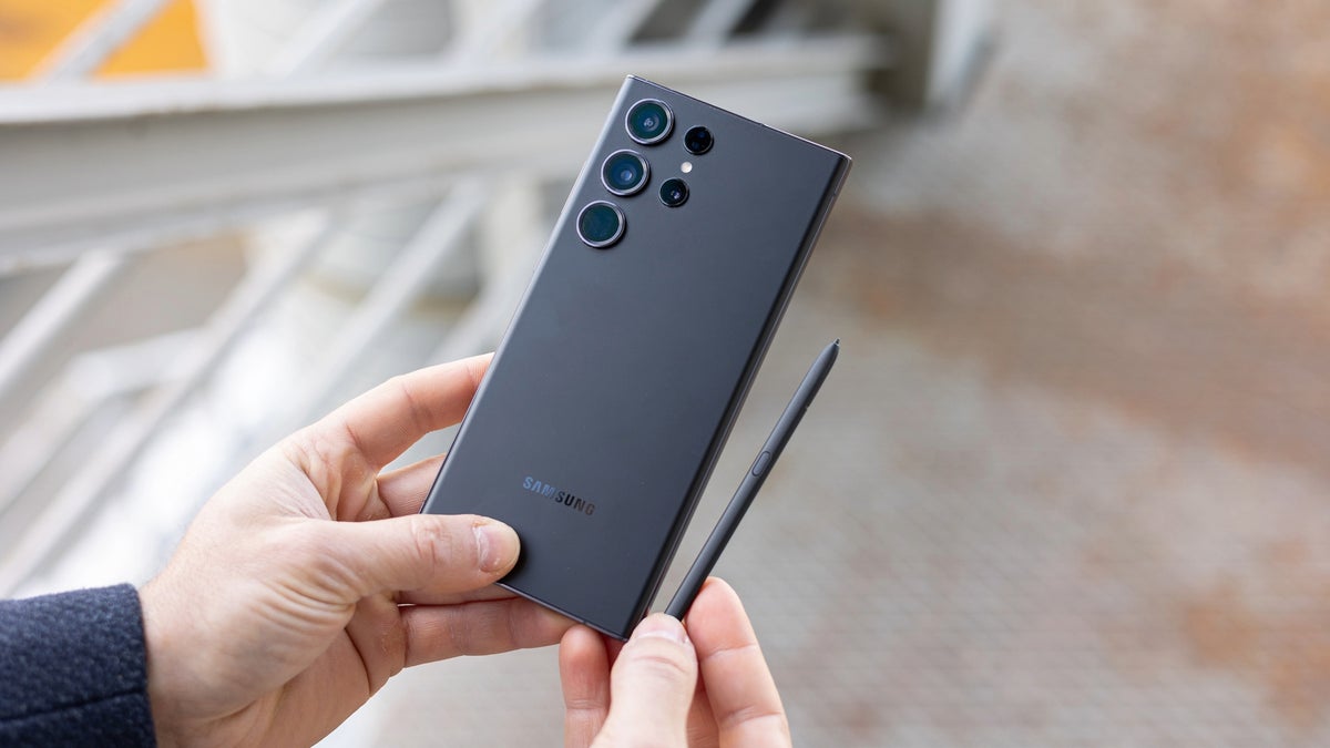 Samsung Galaxy S25 Ultra з преміальним дизайном і стилусом S Pen