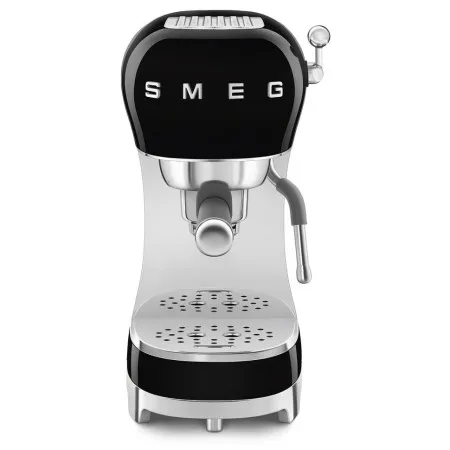 Ріжкова кавоварка еспресо SMEG Retro Style Black (ECF02BLEU)